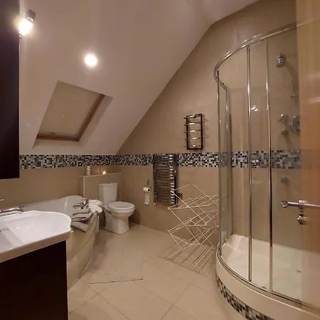 Luxury Penthouse En-suite At Salthill Bay *