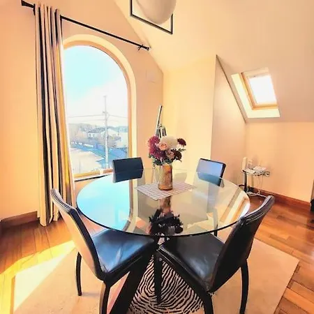 Luxury Penthouse En-suite At Salthill Bay