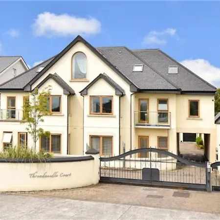 Luxury Penthouse En-suite At Salthill Bay בית אירוח גלוואיי